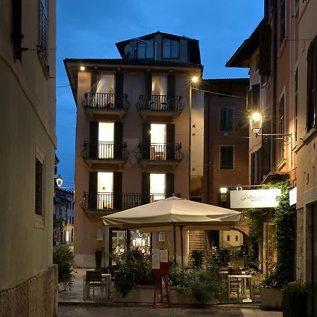 Cavour Apartments Salò Exteriör bild